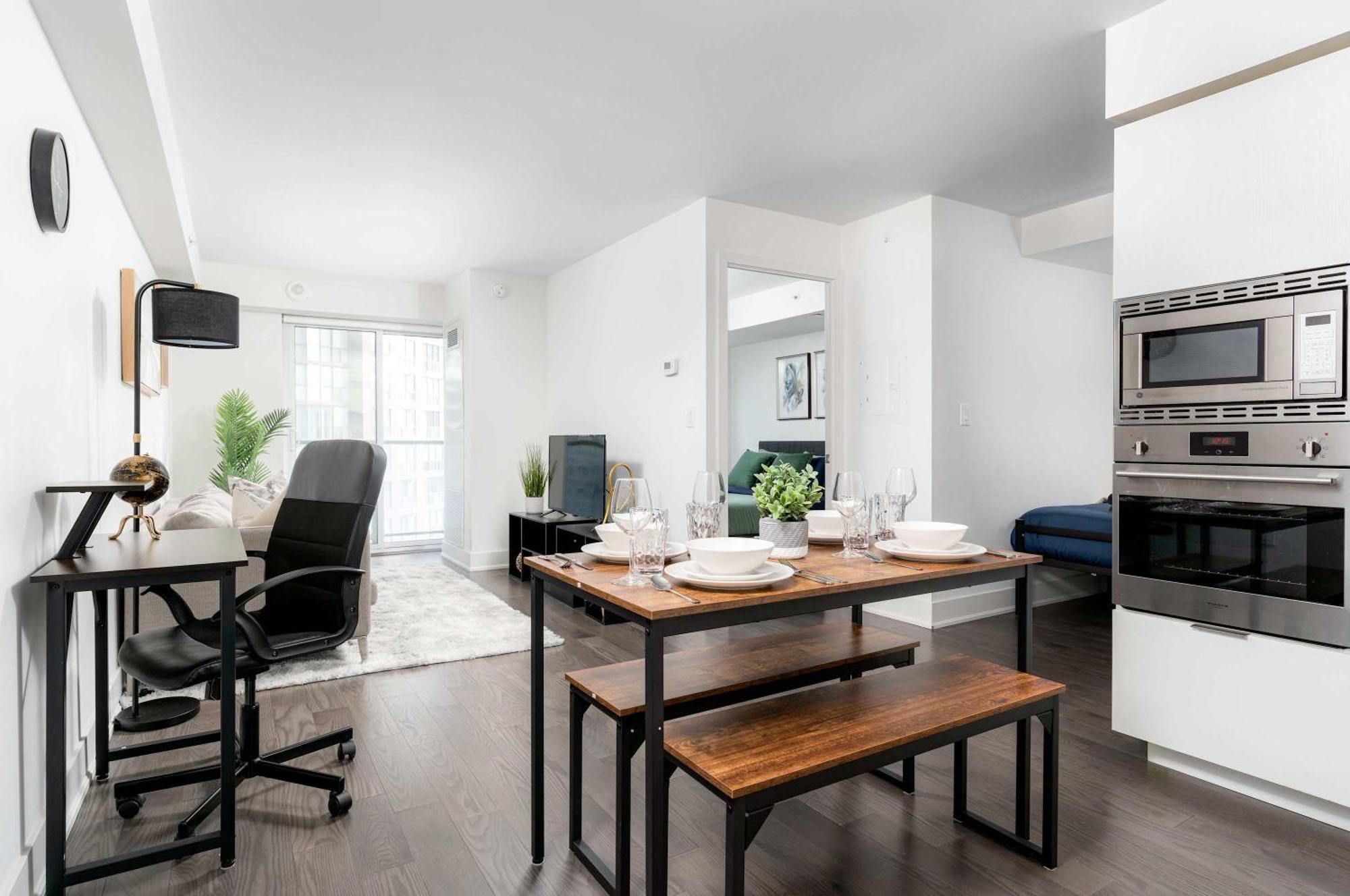 Practical Downtown 3 Beds Uoft